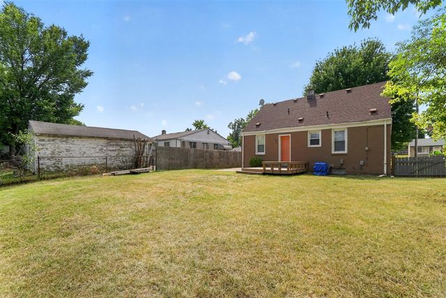 224 Victory Drive, Pontiac, MI 48342