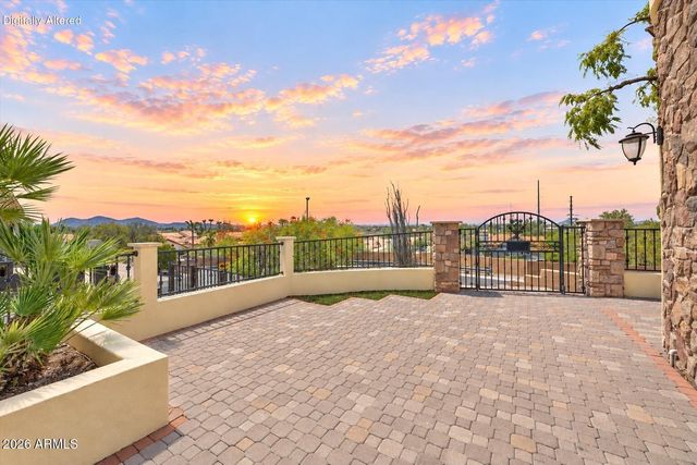 1304 E VILLA THERESA Drive, Phoenix, AZ 85022
