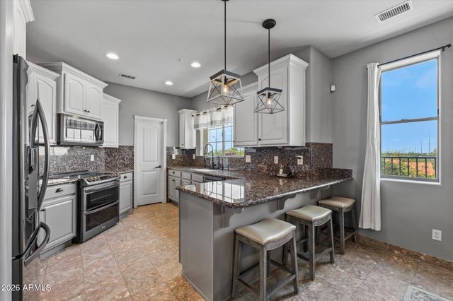 1304 E VILLA THERESA Drive, Phoenix, AZ 85022