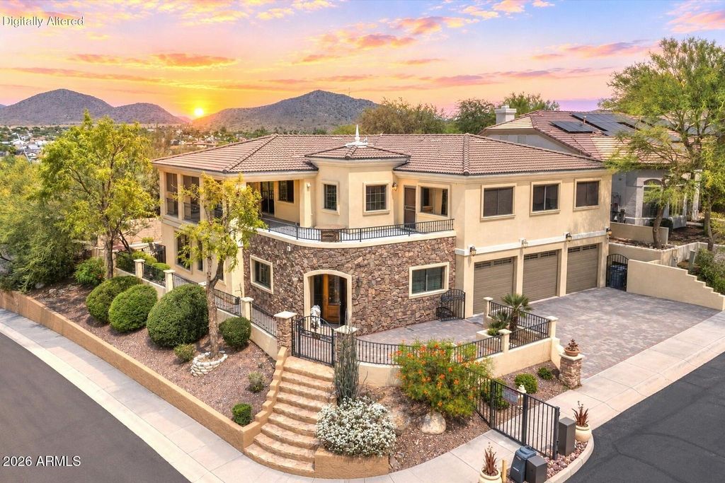 1304 E VILLA THERESA Drive, Phoenix, AZ 85022 — exterior
