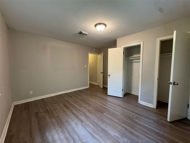 2222 8th Street, Houston, TX 77547