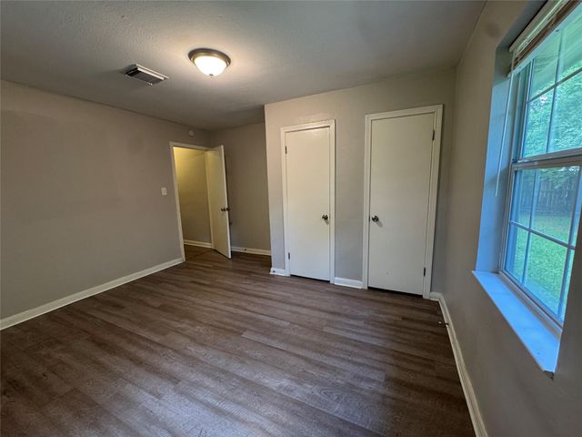 2222 8th Street, Houston, TX 77547