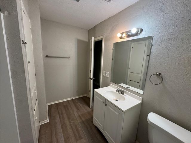 2222 8th Street, Houston, TX 77547