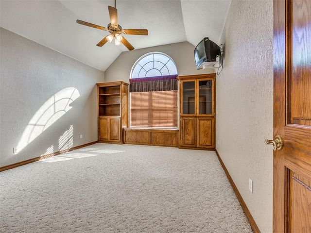 3201 Wakefield Lane, Choctaw, OK 73020