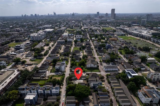 1016 Ruthven Street A, Houston, TX 77019