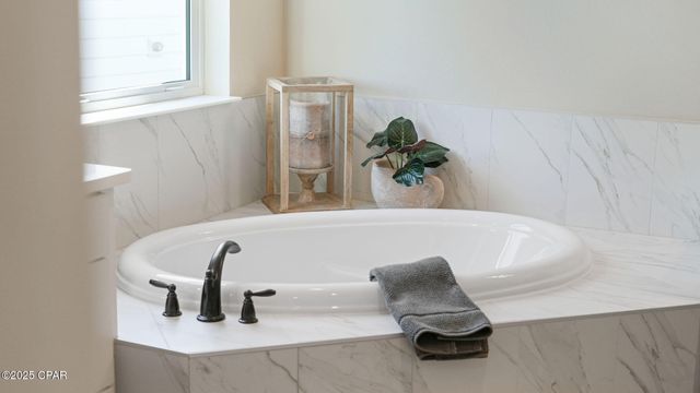 8376 Landshark Boulevard, Panama City Beach, FL 32413