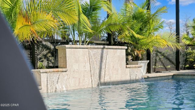 8376 Landshark Boulevard, Panama City Beach, FL 32413