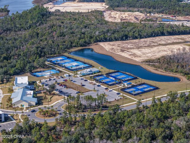 8376 Landshark Boulevard, Panama City Beach, FL 32413