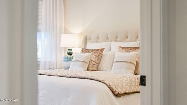 8376 Landshark Boulevard, Panama City Beach, FL 32413