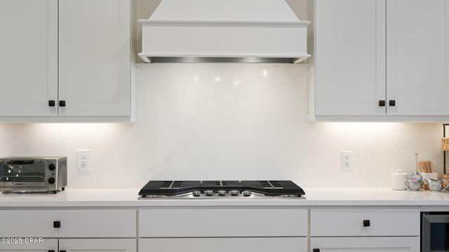 8376 Landshark Boulevard, Panama City Beach, FL 32413