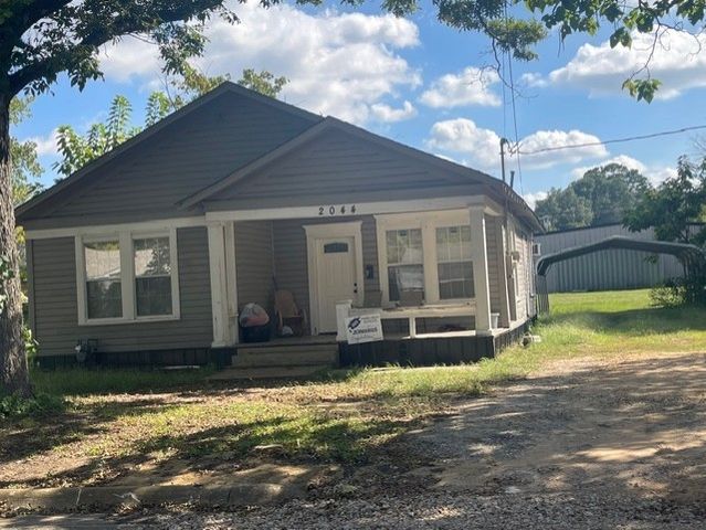 2032, 2044, 2054 E Price Street 2044, Paris, TX 75460