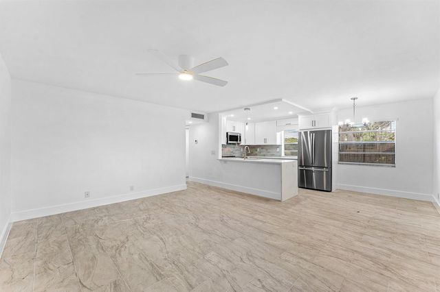 790 Burgundy Q, Delray Beach, FL 33484