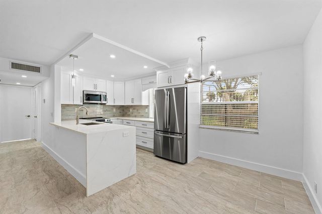 790 Burgundy Q, Delray Beach, FL 33484