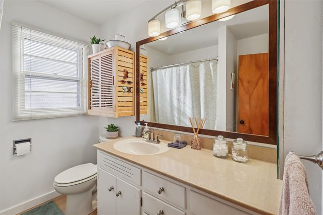 722 W 12th Street S, Newton, IA 50208