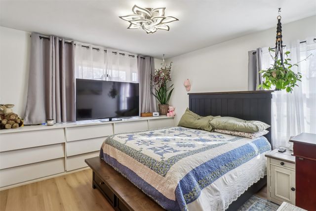 722 W 12th Street S, Newton, IA 50208