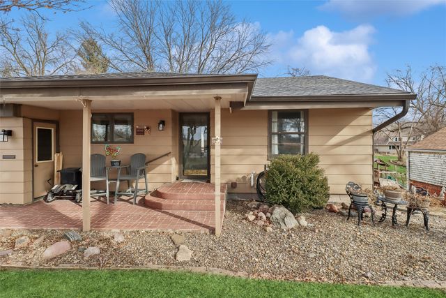 722 W 12th Street S, Newton, IA 50208