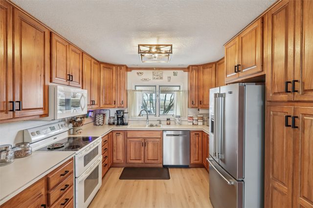 722 W 12th Street S, Newton, IA 50208