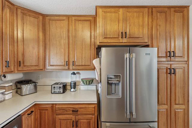 722 W 12th Street S, Newton, IA 50208