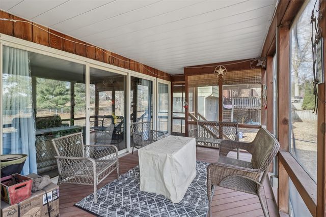 722 W 12th Street S, Newton, IA 50208