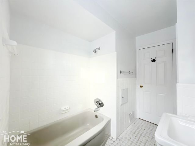 16544 Delaware Avenue, Redford, MI 48240