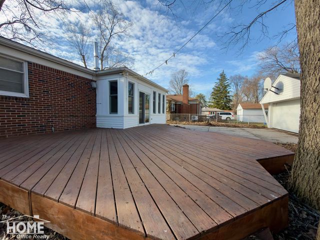 16544 Delaware Avenue, Redford, MI 48240