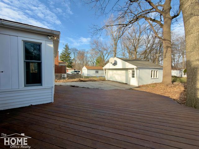16544 Delaware Avenue, Redford, MI 48240