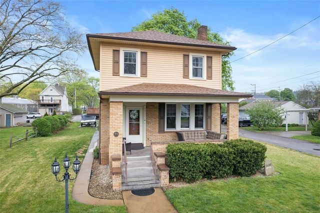 1284 Corporation St, Beaver, PA 15009