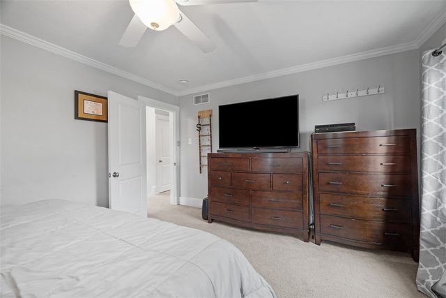 1284 Corporation St, Beaver, PA 15009