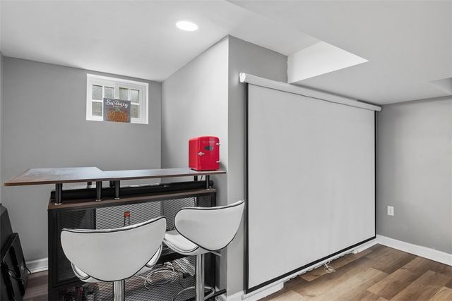 1284 Corporation St, Beaver, PA 15009