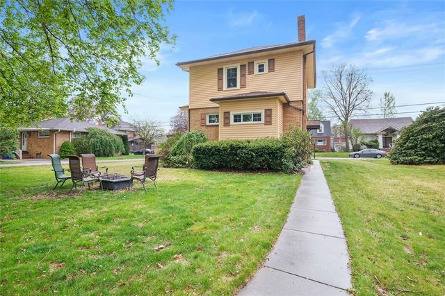 1284 Corporation St, Beaver, PA 15009