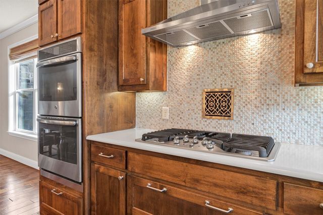 2701 Alta Vista Court, Granbury, TX 76049