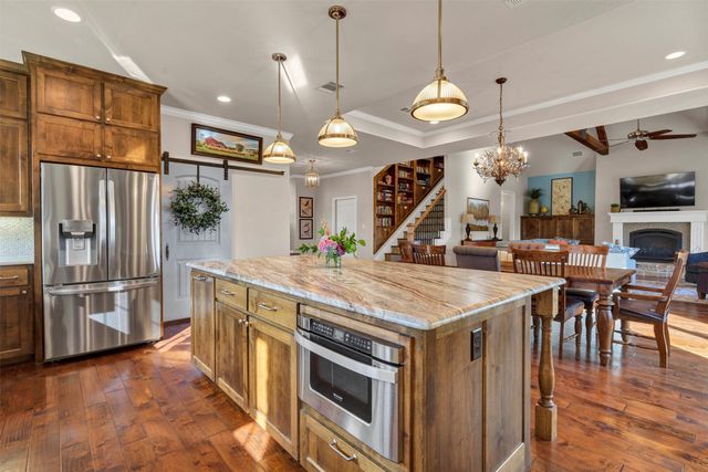 2701 Alta Vista Court, Granbury, TX 76049