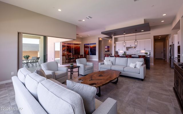 6947 W Patina Drive, Marana, AZ 85658