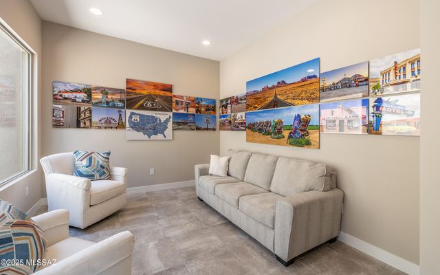 6947 W Patina Drive, Marana, AZ 85658