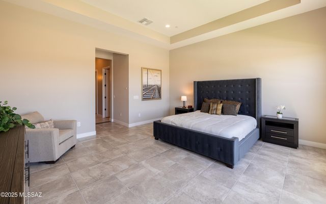 6947 W Patina Drive, Marana, AZ 85658