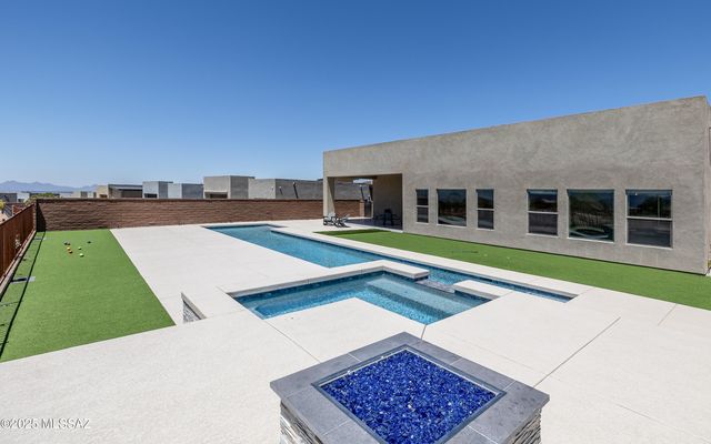 6947 W Patina Drive, Marana, AZ 85658