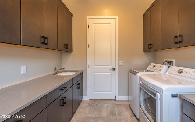 6947 W Patina Drive, Marana, AZ 85658