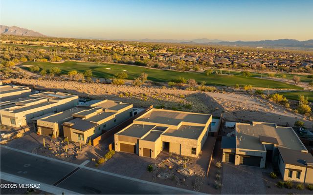 6947 W Patina Drive, Marana, AZ 85658