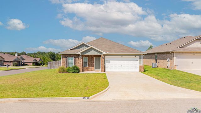 401 Caprock Dr, Longview, TX 75605