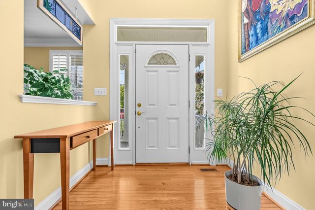 632 NASH ST, Herndon, VA 20170