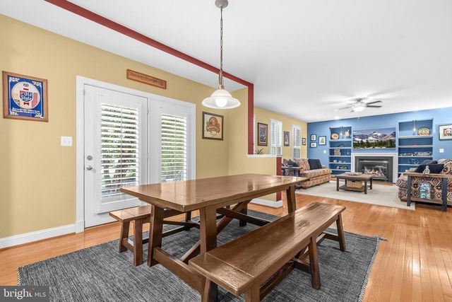 632 NASH ST, Herndon, VA 20170