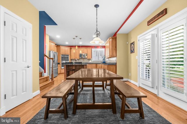 632 NASH ST, Herndon, VA 20170