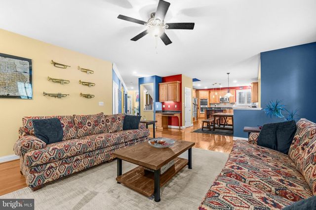 632 NASH ST, Herndon, VA 20170