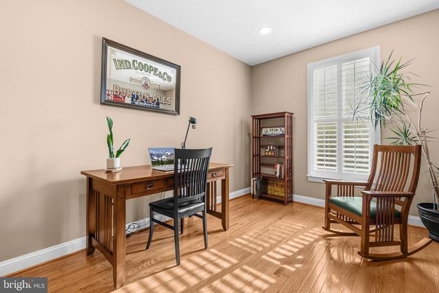 632 NASH ST, Herndon, VA 20170