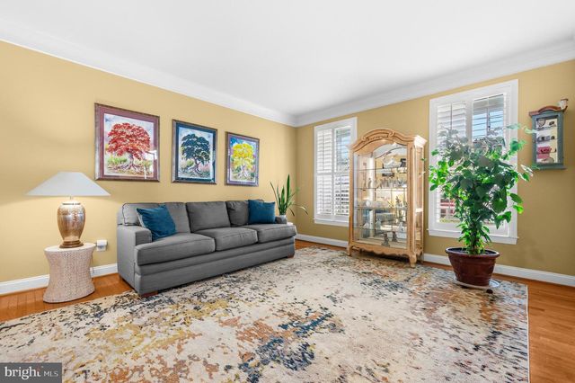632 NASH ST, Herndon, VA 20170