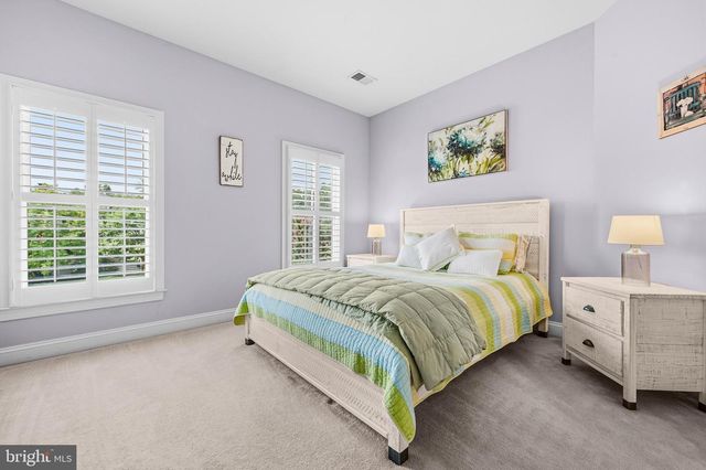 632 NASH ST, Herndon, VA 20170