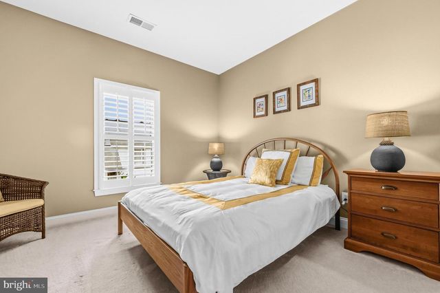 632 NASH ST, Herndon, VA 20170