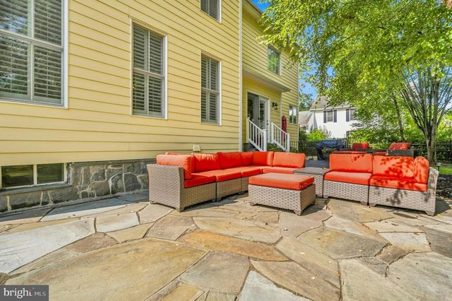 632 NASH ST, Herndon, VA 20170