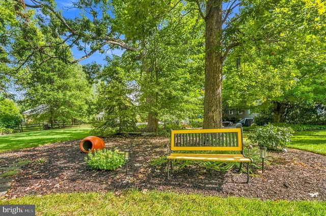 632 NASH ST, Herndon, VA 20170