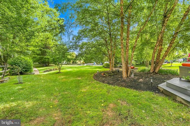 632 NASH ST, Herndon, VA 20170